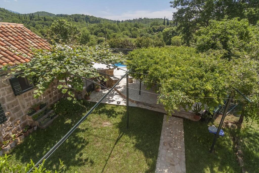 Villa Lucivana For Deep Rest & Brief Remote Work Gruda Exterior photo