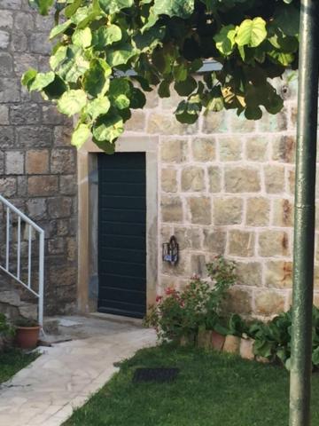 Villa Lucivana For Deep Rest & Brief Remote Work Gruda Exterior photo